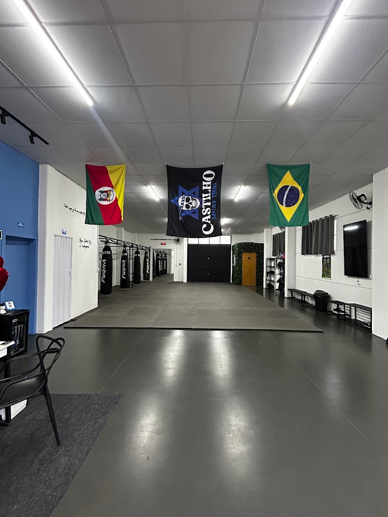 Interior da academia Castilho Muay Thai, em Santa Maria/RS